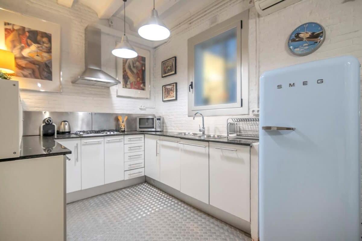 Exclusive 2 Bedroom Apartment In The City Center バルセロナ エクステリア 写真