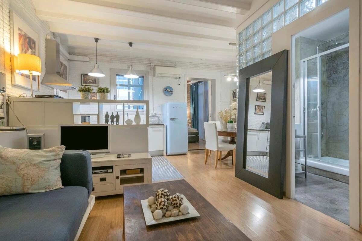 Exclusive 2 Bedroom Apartment In The City Center バルセロナ エクステリア 写真