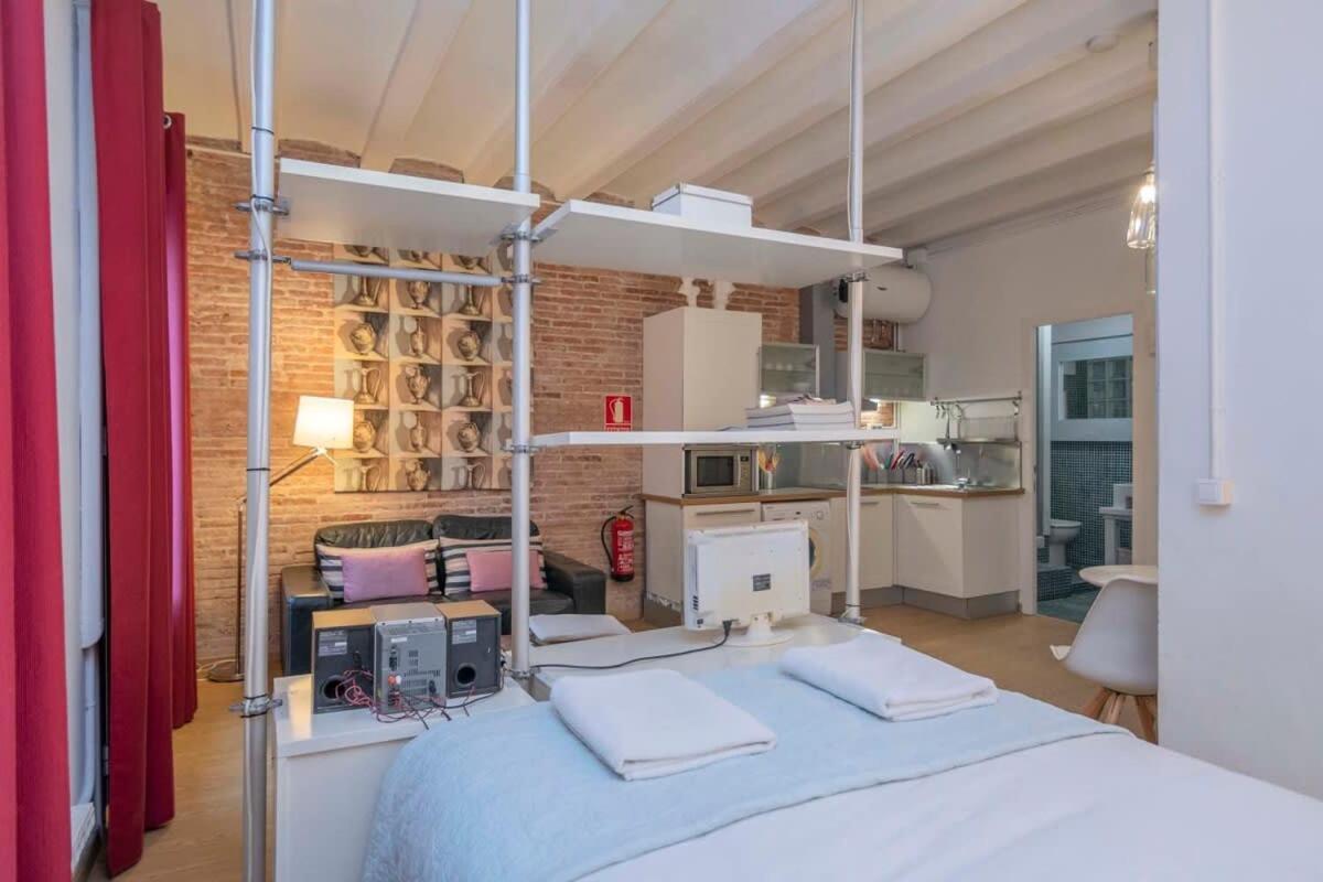Exclusive 2 Bedroom Apartment In The City Center バルセロナ エクステリア 写真