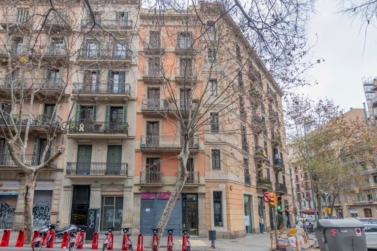 Exclusive 2 Bedroom Apartment In The City Center バルセロナ エクステリア 写真
