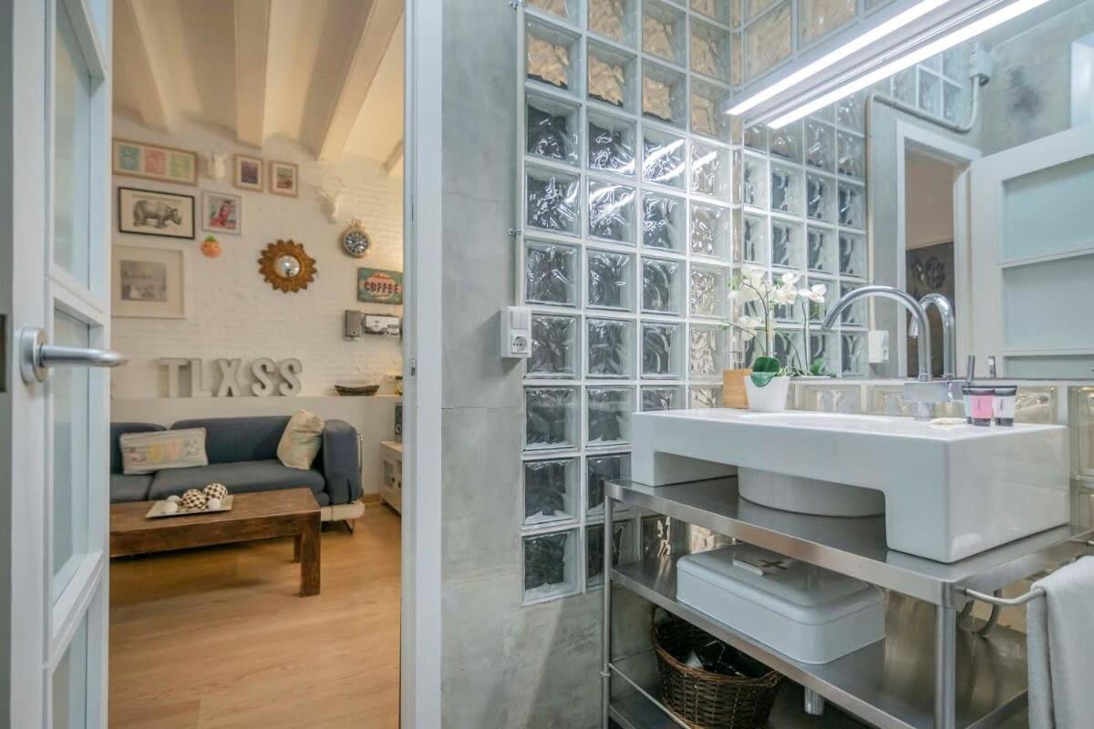Exclusive 2 Bedroom Apartment In The City Center バルセロナ エクステリア 写真