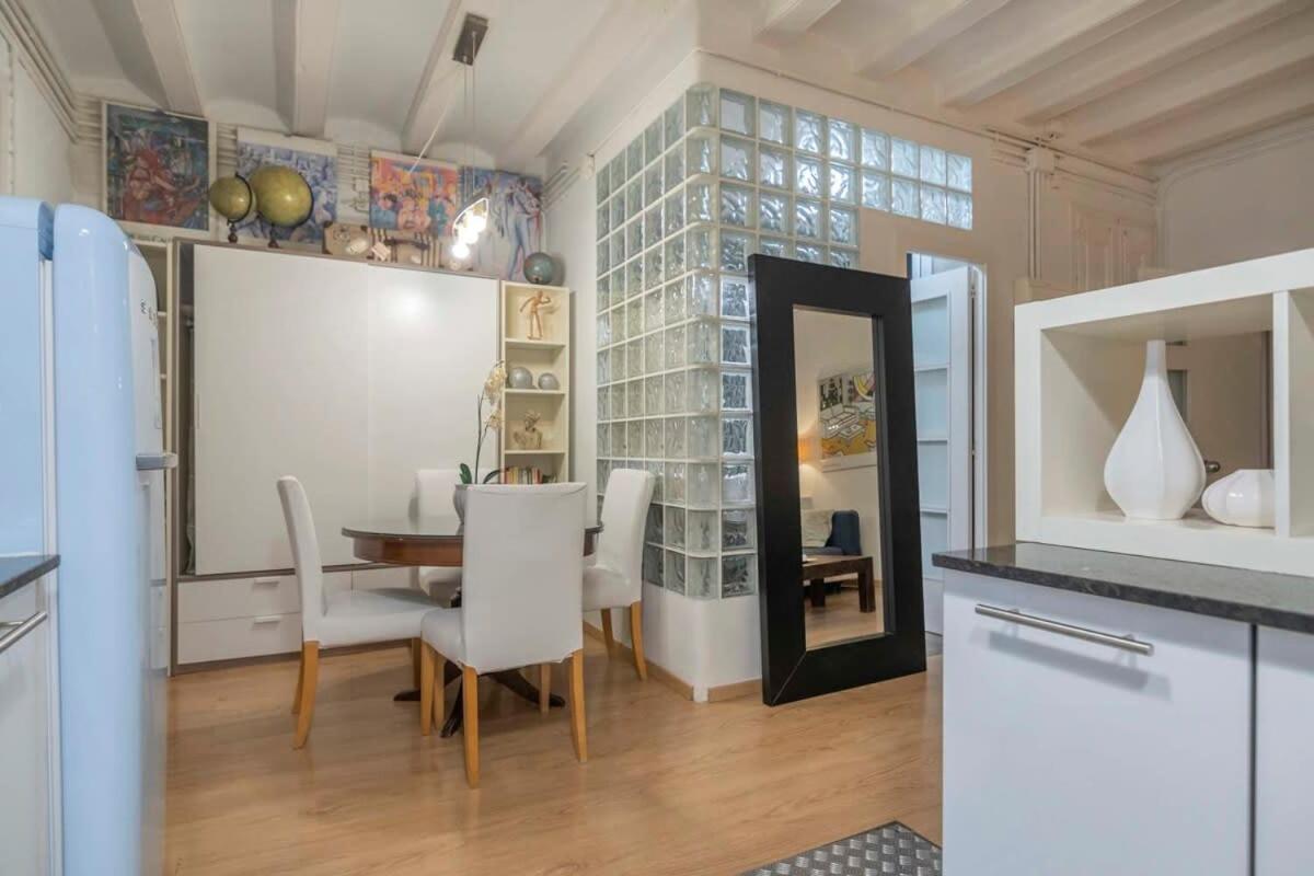 Exclusive 2 Bedroom Apartment In The City Center バルセロナ エクステリア 写真
